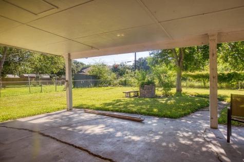 714 Reynolds Avenue Taft TX 78390