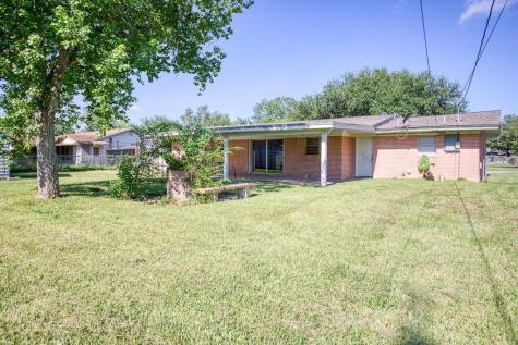 714 Reynolds Avenue Taft TX 78390