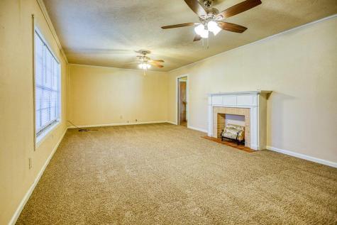 714 Reynolds Avenue Taft TX 78390