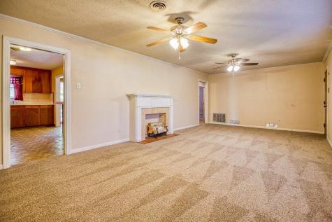 714 Reynolds Avenue Taft TX 78390