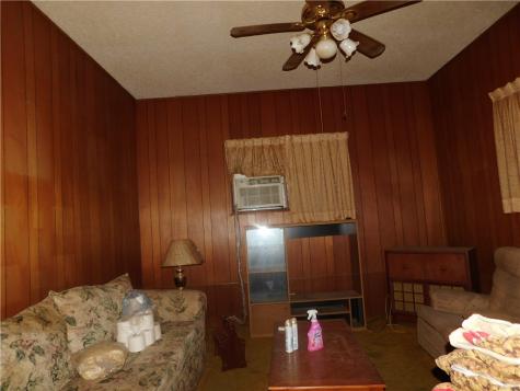 712 E 2nd Street Alice TX 78332