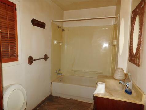 712 E 2nd Street Alice TX 78332
