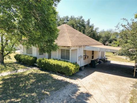 712 E 2nd Street Alice TX 78332