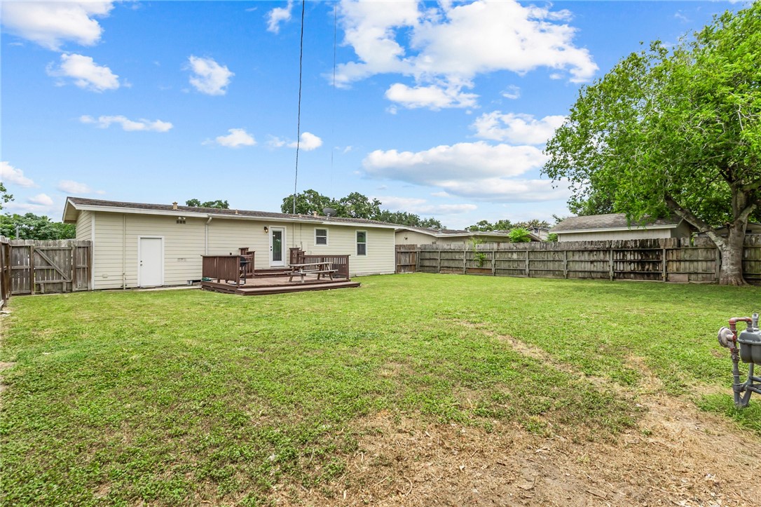 1465 Casa De Oro Drive Corpus Christi TX 78411
