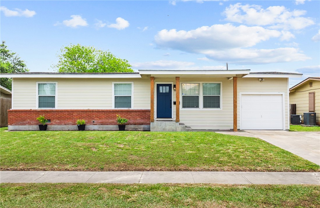 1465 Casa De Oro Drive Corpus Christi TX 78411