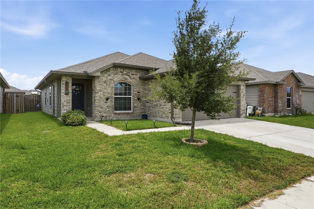 7526 Loyd Neal Drive Corpus Christi TX 78414