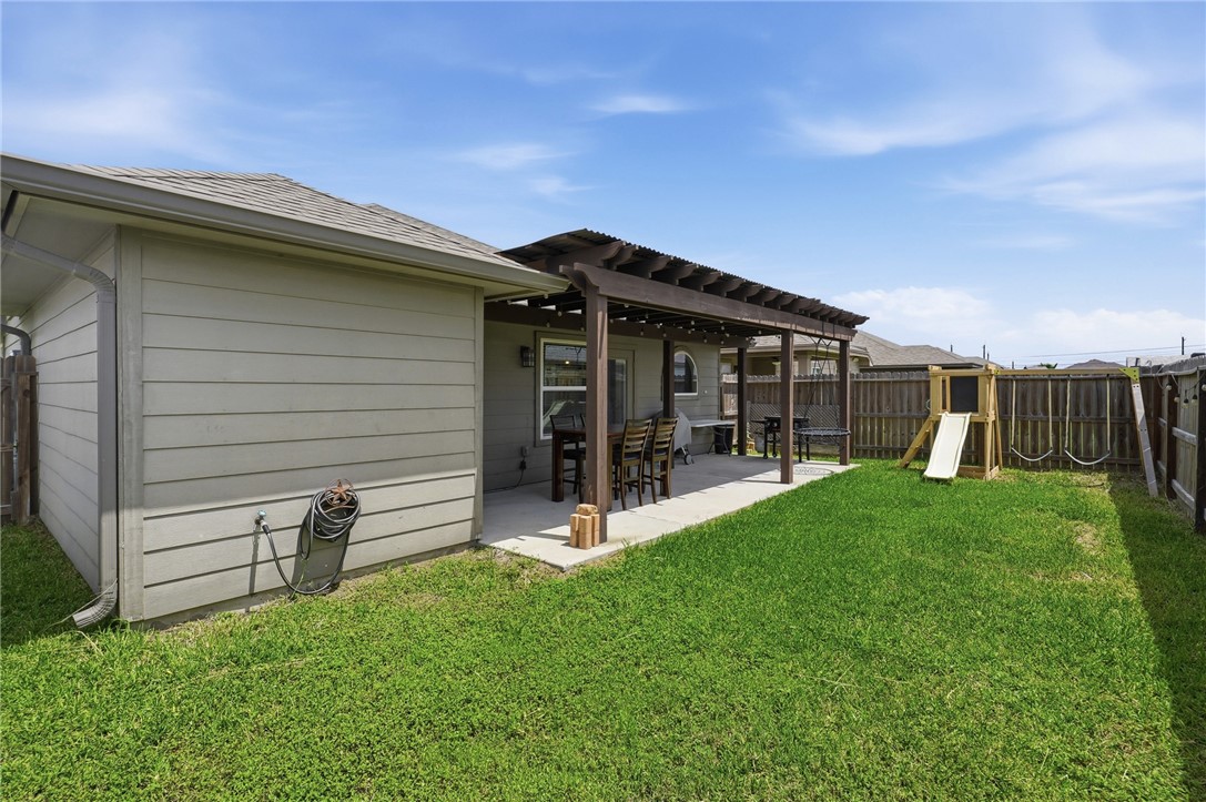 7526 Loyd Neal Drive Corpus Christi TX 78414