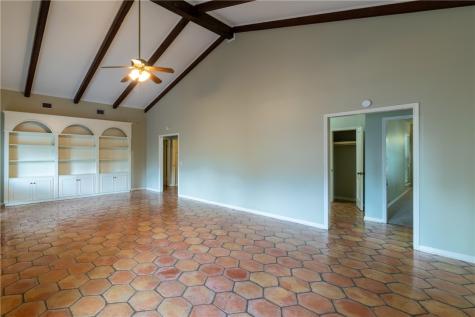 1307 Lincoln Street Alice TX 78332