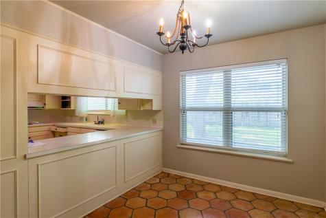 1307 Lincoln Street Alice TX 78332