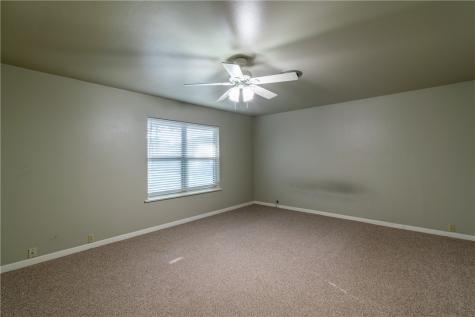 1307 Lincoln Street Alice TX 78332