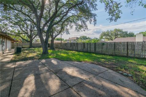1307 Lincoln Street Alice TX 78332