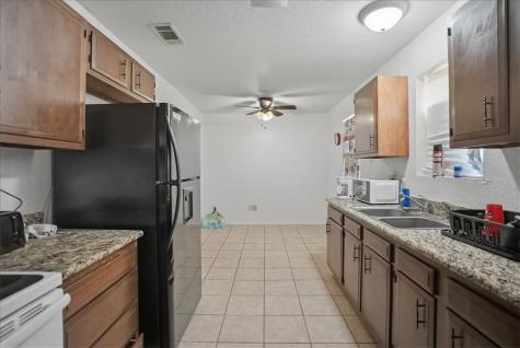 1307 Amy Street George West TX 78022