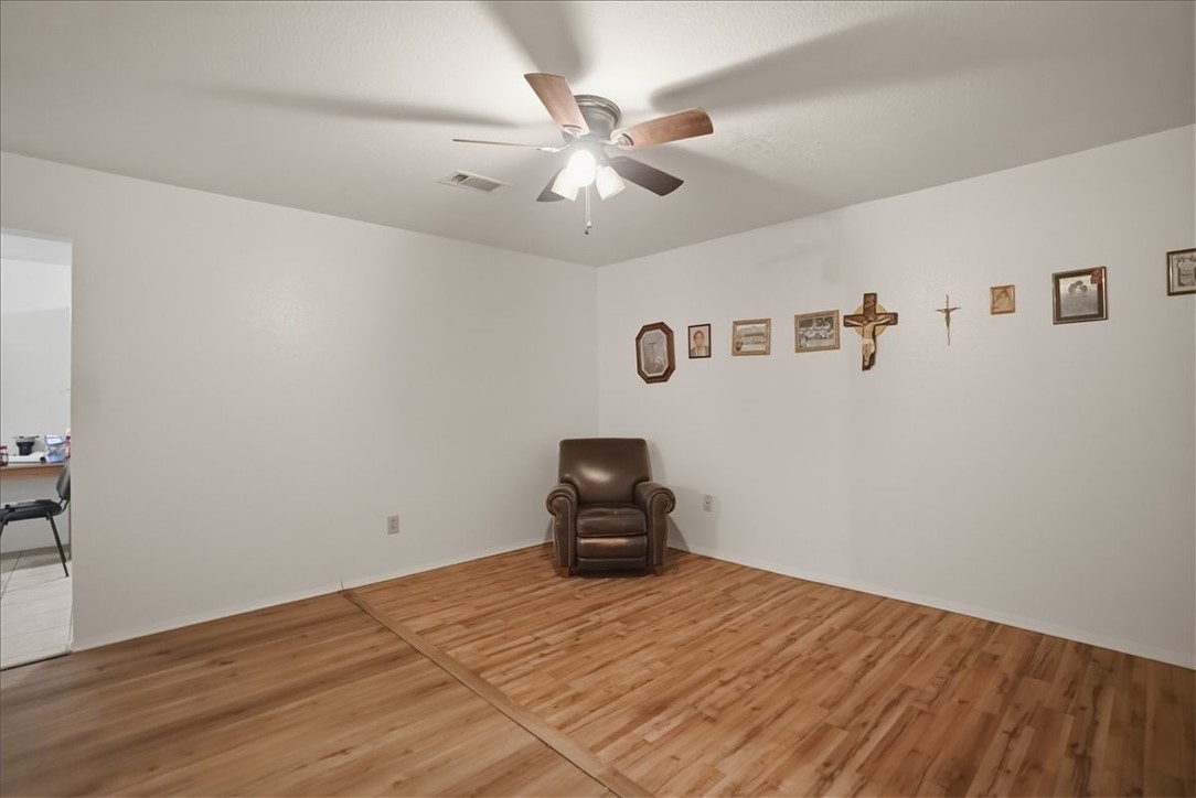 1307 Amy Street George West TX 78022