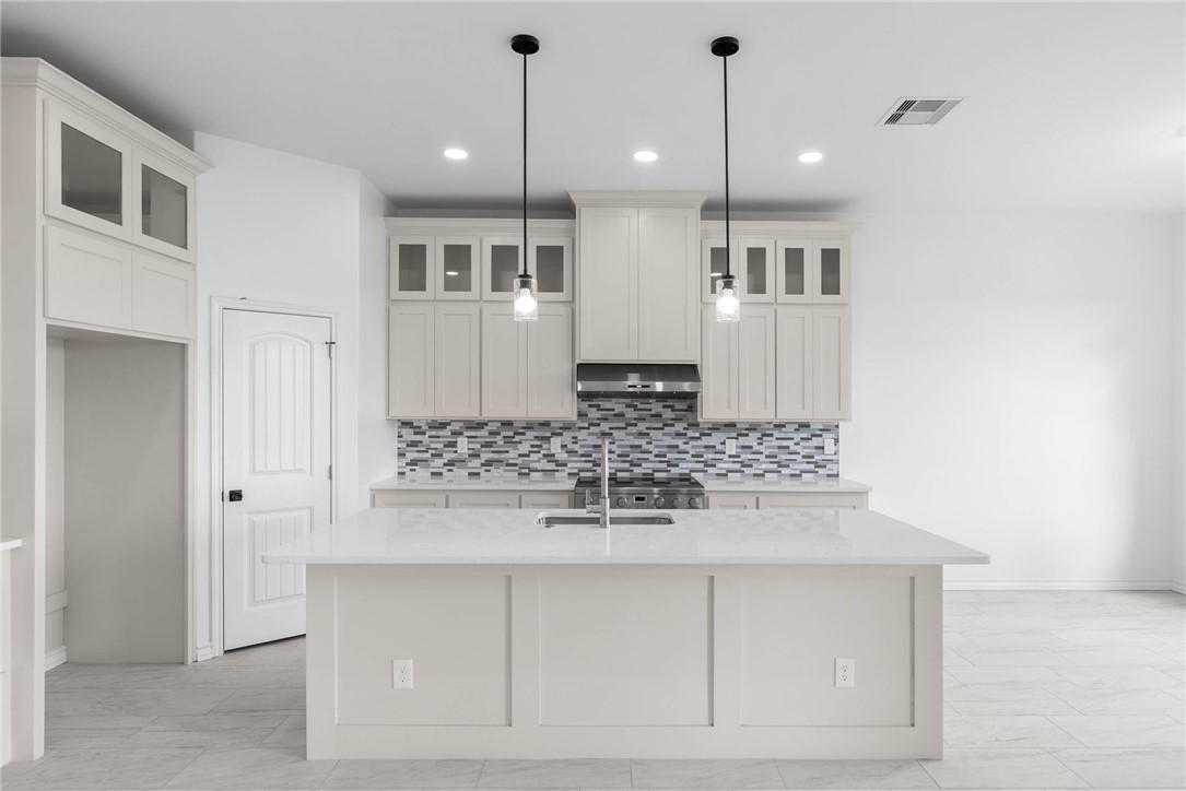 6846 La Salle Drive Corpus Christi TX 78414