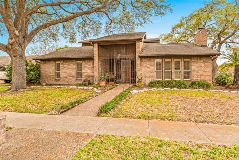 6042 Lost Creek Drive Corpus Christi TX 78413