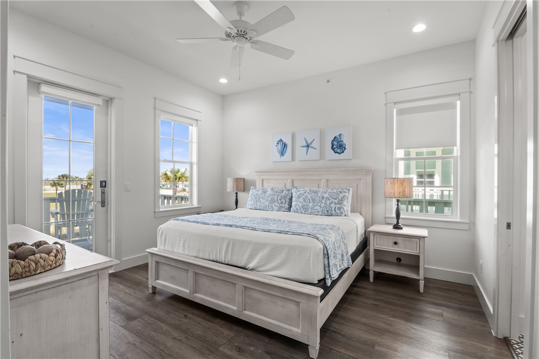250 Sunrise Avenue Port Aransas TX 78373