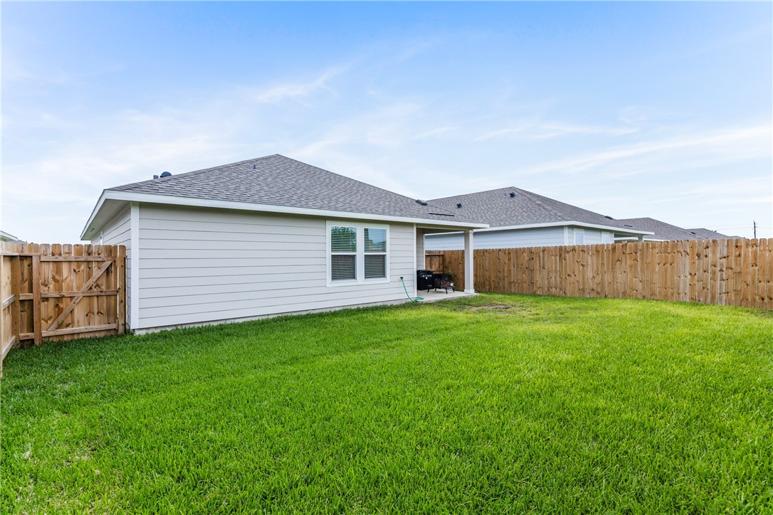 1905 Osbert Nelly Drive Corpus Christi TX 78417