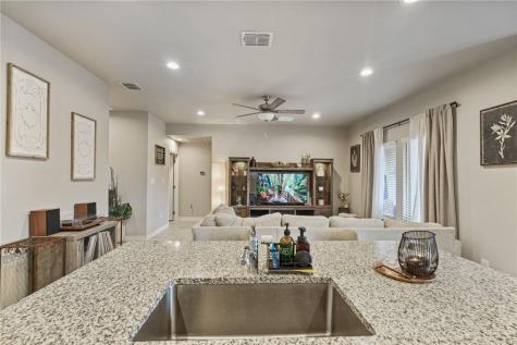 103 Donegal Street Sinton TX 78387