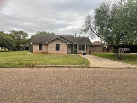 706 W Kohler Street Hebbronville TX 78361