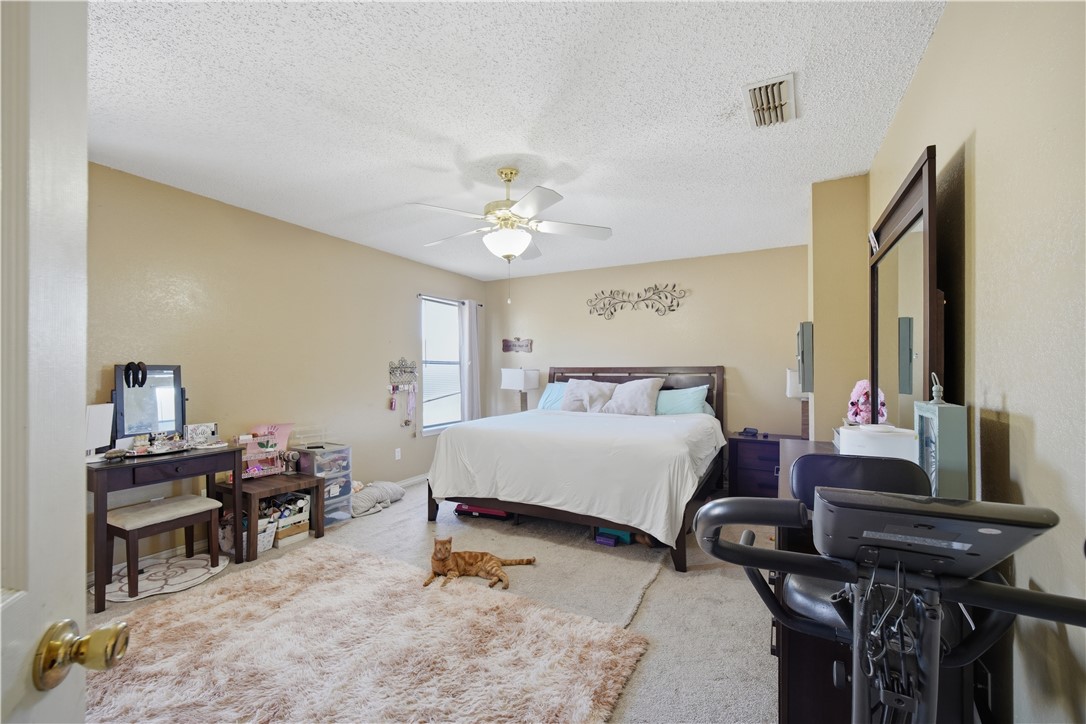 5502 Queensborough Corpus Christi TX 78413