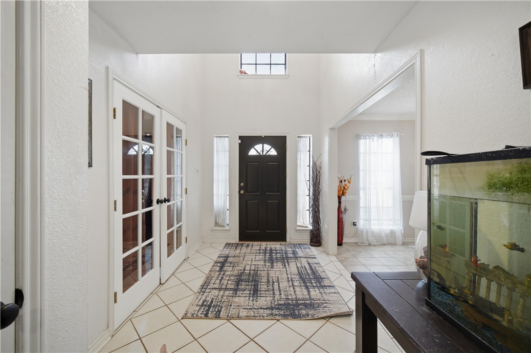 5502 Queensborough Corpus Christi TX 78413