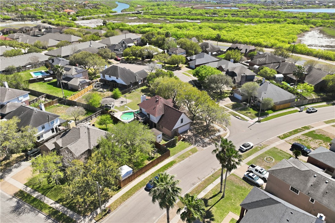5502 Queensborough Corpus Christi TX 78413