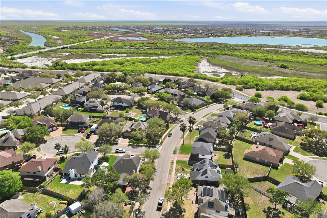 5502 Queensborough Corpus Christi TX 78413