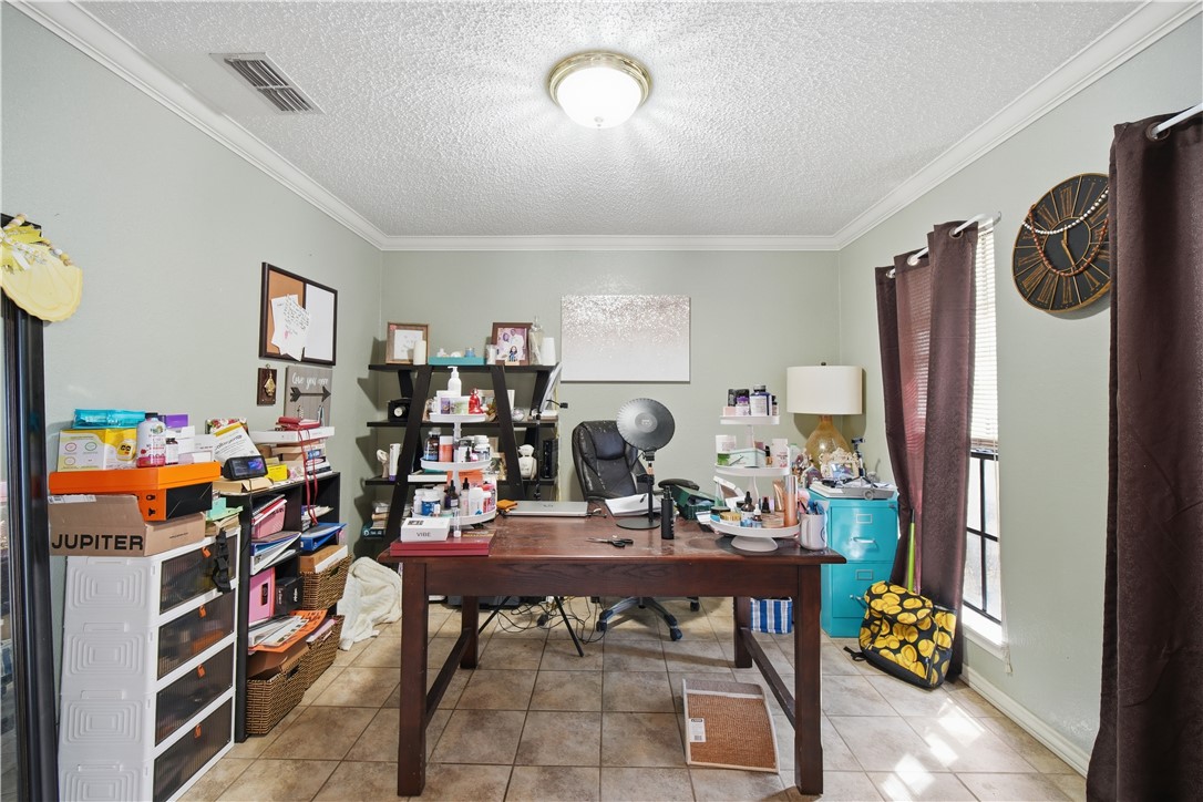 5502 Queensborough Corpus Christi TX 78413