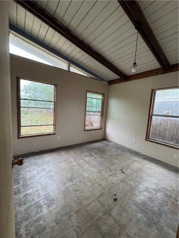 718 E Copano Street Mathis TX 78368