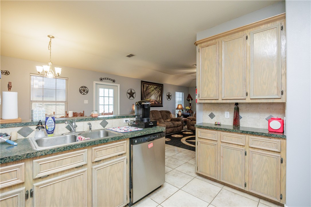 2333 Zuza Drive Corpus Christi TX 78418