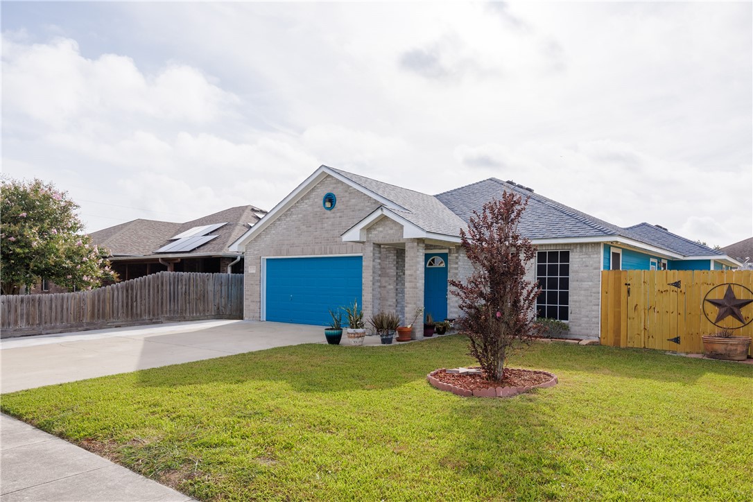 2333 Zuza Drive Corpus Christi TX 78418
