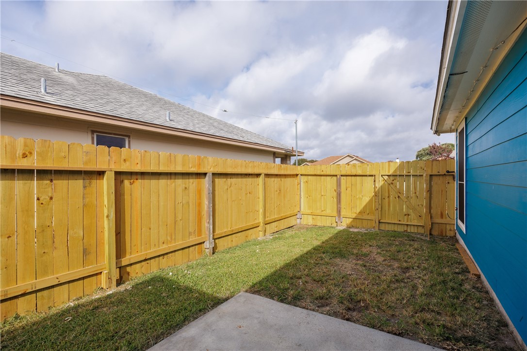 2333 Zuza Drive Corpus Christi TX 78418