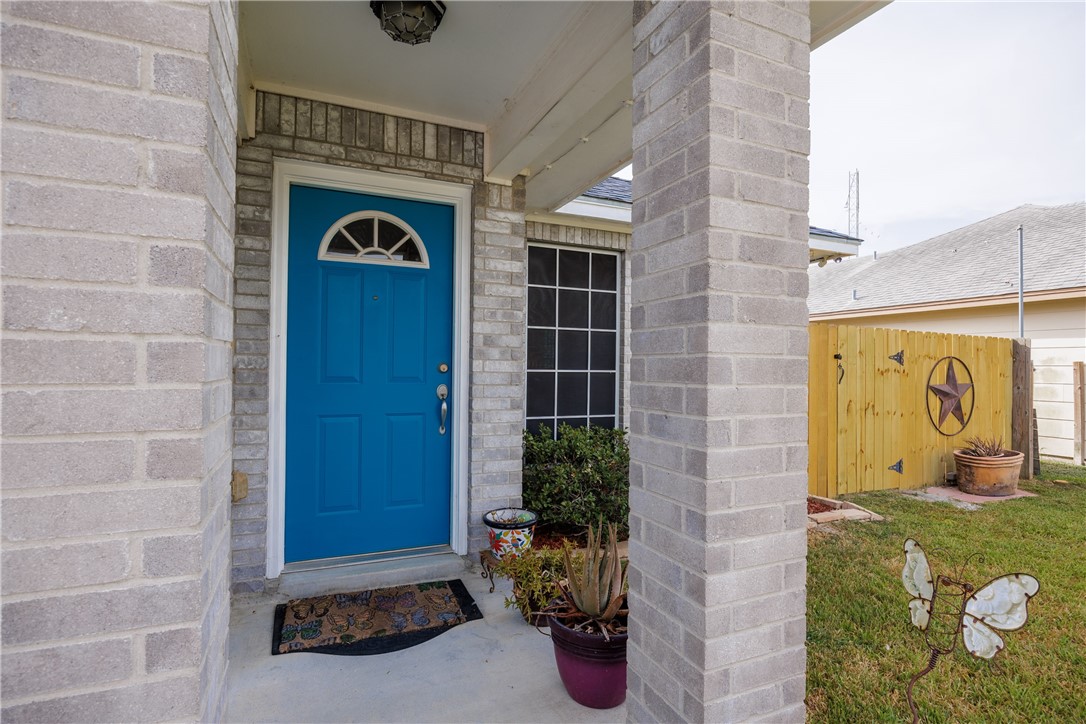 2333 Zuza Drive Corpus Christi TX 78418