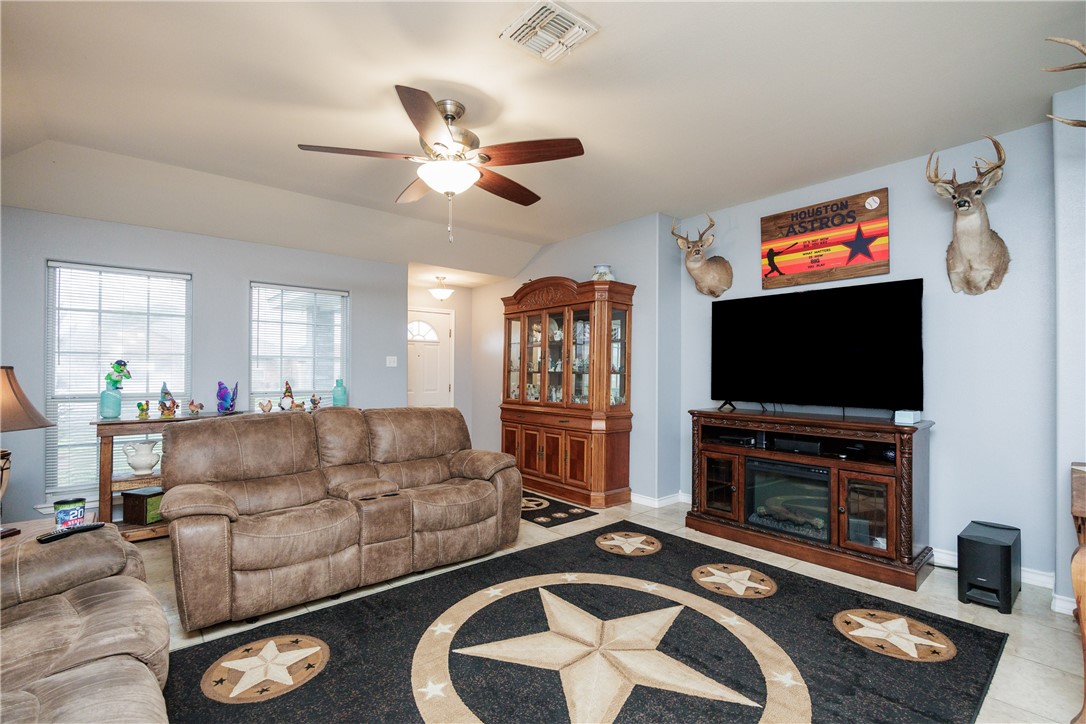 2333 Zuza Drive Corpus Christi TX 78418