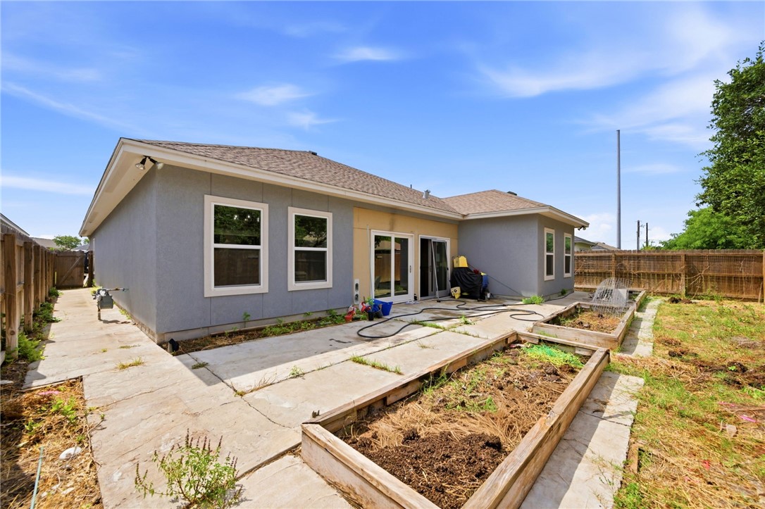 2433 Manuel Corpus Christi TX 78414