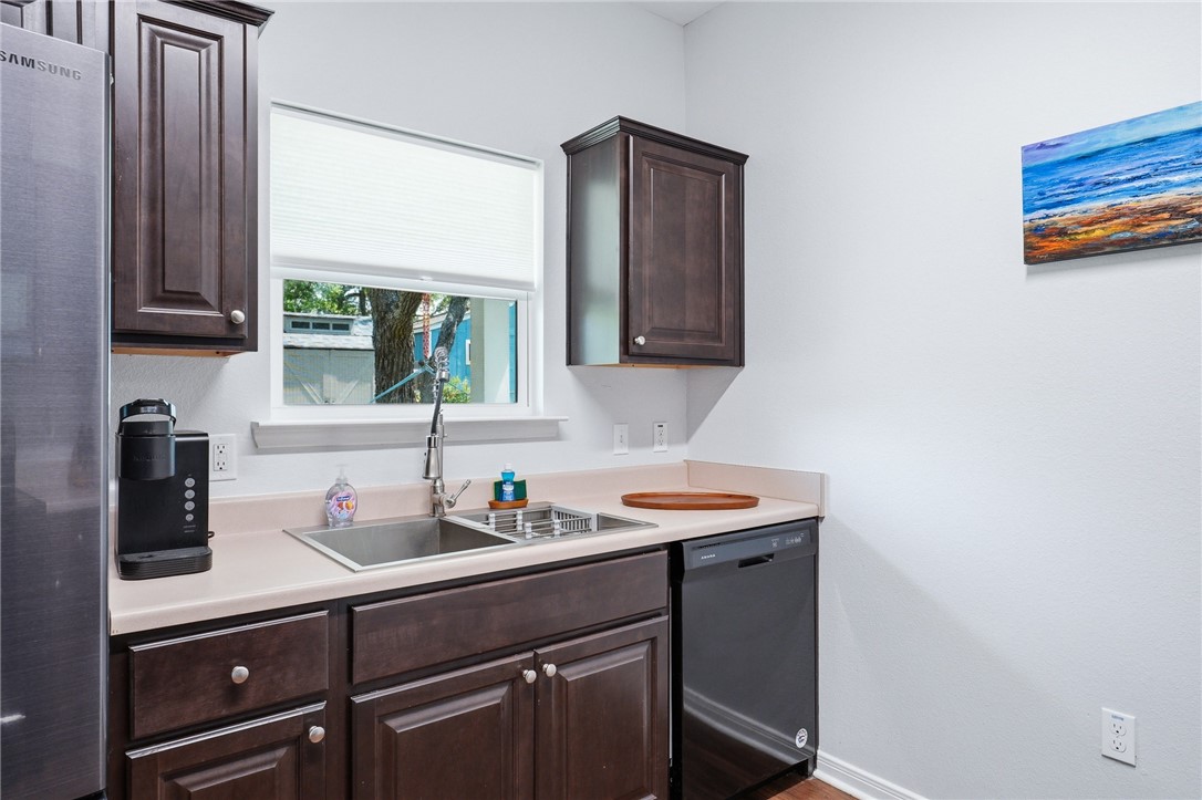 1906 Picton Rockport TX 78382