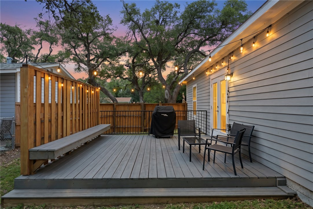 1906 Picton Rockport TX 78382