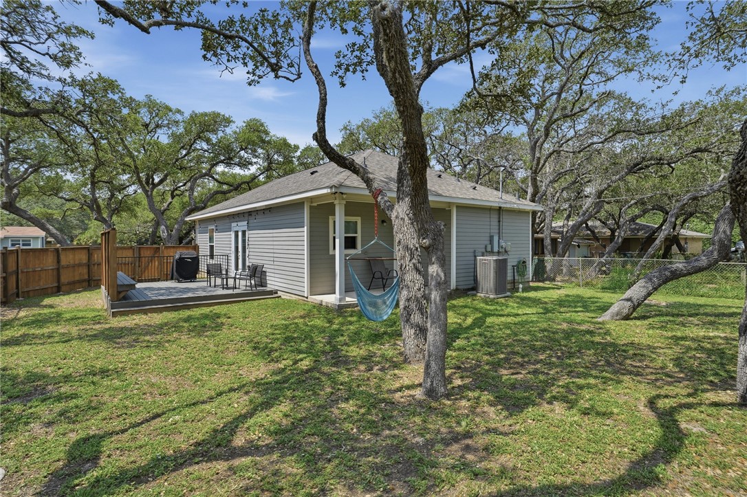 1906 Picton Rockport TX 78382