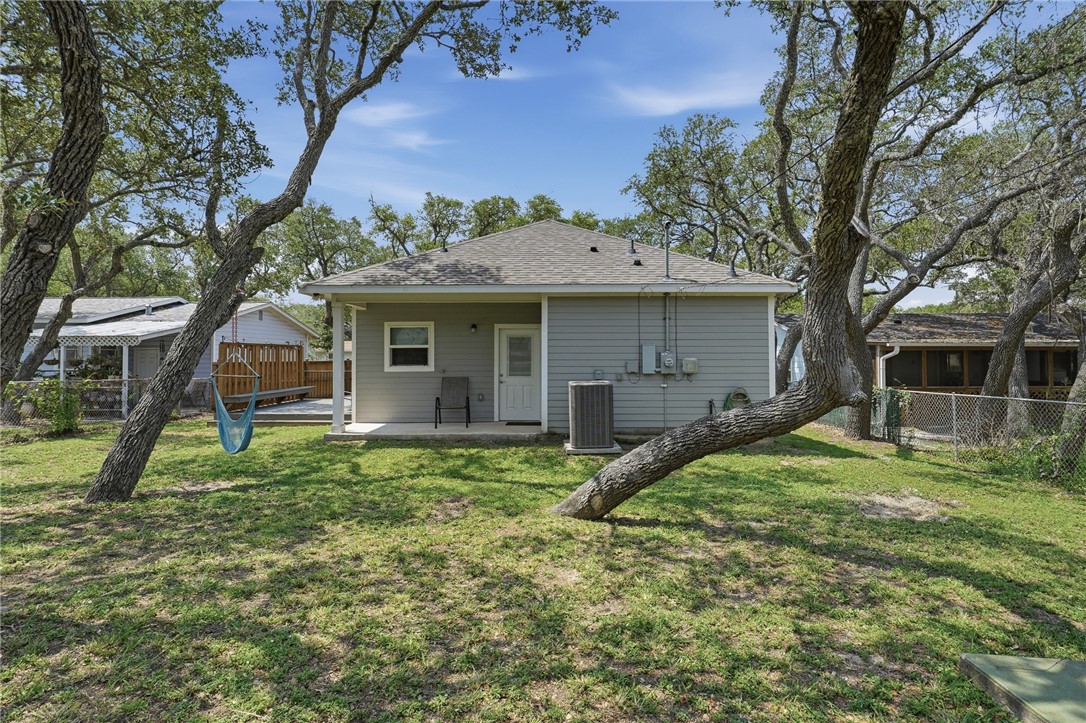 1906 Picton Rockport TX 78382