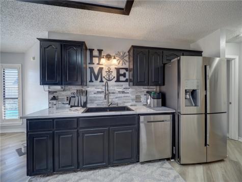 2306 Park Wood Drive Portland TX 78374