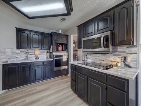 2306 Park Wood Drive Portland TX 78374