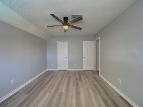 2306 Park Wood Drive Portland TX 78374