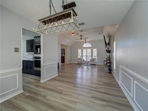 2306 Park Wood Drive Portland TX 78374