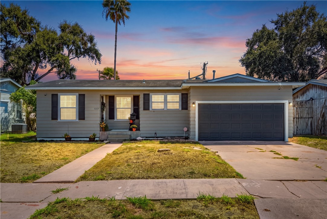 1325 Ray Drive Corpus Christi TX 78411