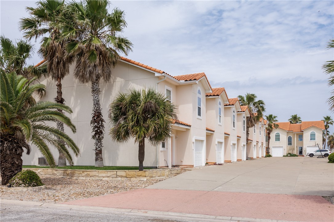 14878 Granada Drive 203 Corpus Christi TX 78418