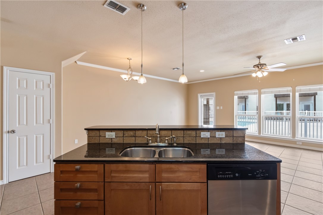 14878 Granada Drive 203 Corpus Christi TX 78418