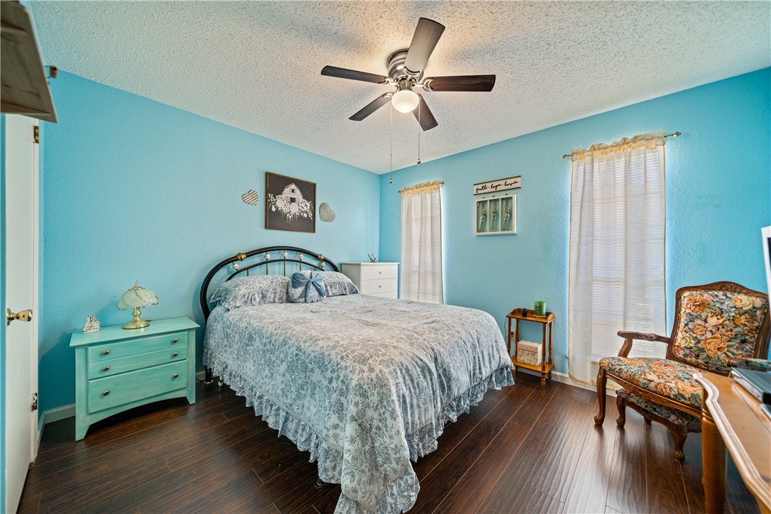 1818 Rodd Field I5 Corpus Christi TX 78412