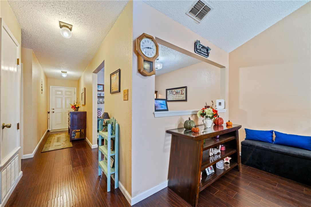 1818 Rodd Field I5 Corpus Christi TX 78412