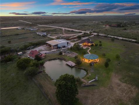 318 County Road 3032 Orange Grove TX 78372