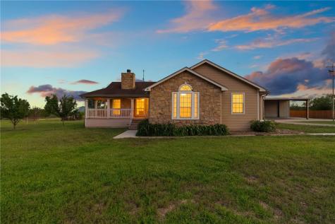 318 County Road 3032 Orange Grove TX 78372